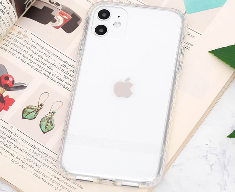 Ốp lưng iPhone 11 Nhựa dẻo Noble Nake JM Nude