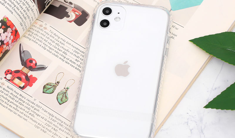 Ốp lưng iPhone 11 Nhựa dẻo Noble Nake JM Nude