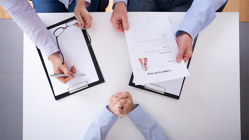 Bạn không nên đề cập đến một yếu tố nhạy cảm như mức lương trong CV 