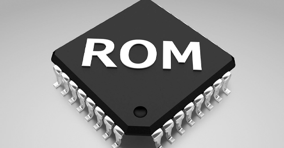 ROM có vai trò quan trọng trong việc khởi động hệ điều hành máy tính như thế nào?

