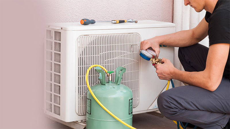 Liên hệ bộ phận bảo trì để cung cấp thêm gas cho máy lạnh