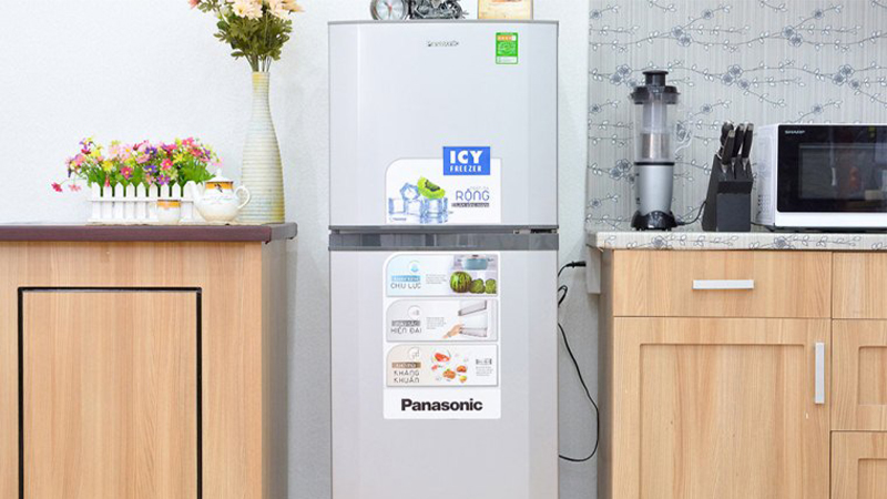Tủ lạnh mới mua bị nóng hai bên hông: Nguyên nhân và cách khắc phục