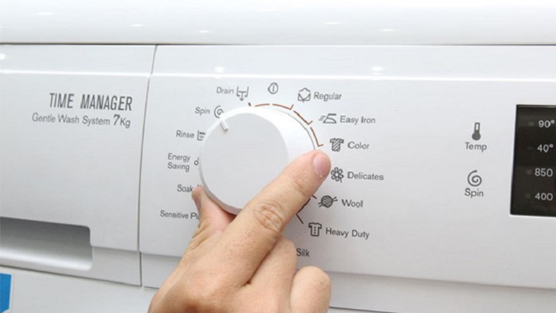 Sử dụng chế độ giặt chăn mền sẵn có của máy giặt