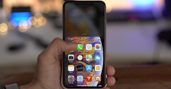 Cách sử dụng chế độ một tay (Reachability) trên iPhone đơn giản