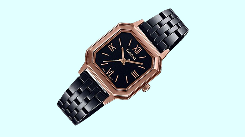 Mẫu đồng hồ kim nhưng vẫn mang một phong cách hiện đại cho người đeo