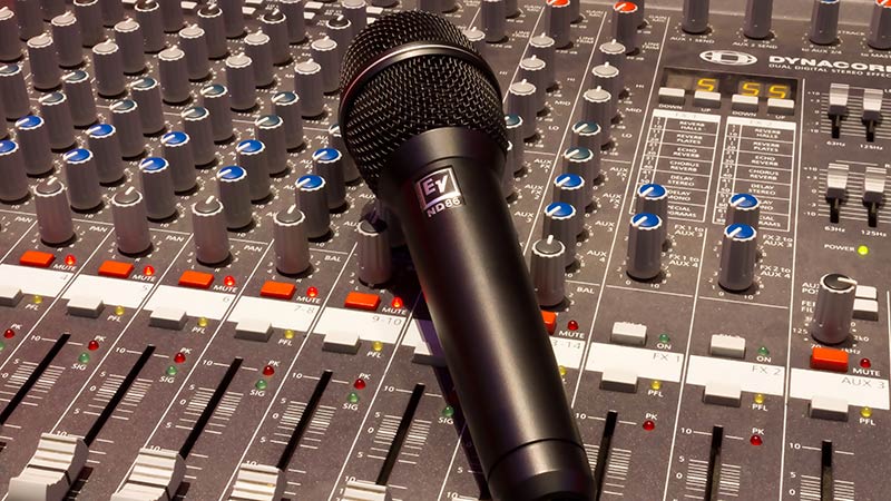 Hướng dẫn cách điều chỉnh các nút trên mixer để hát karaoke hay nhất