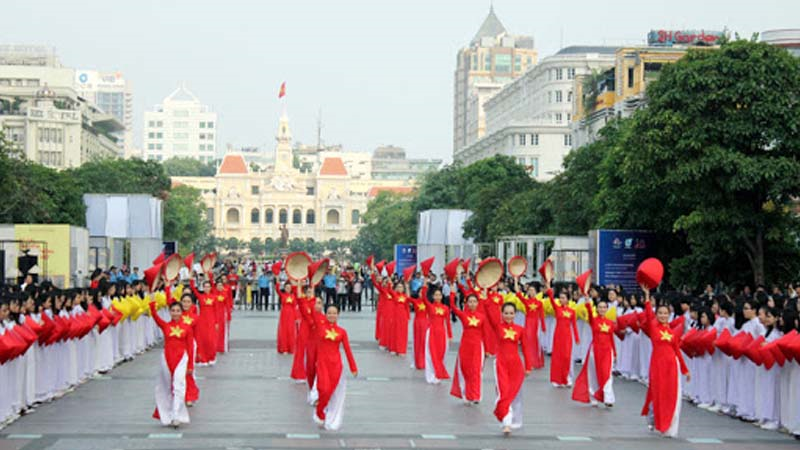 20/10 là ngày tôn vinh người phụ nữ Việt Nam