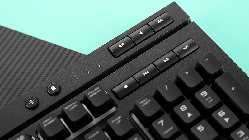 Bàn phím cơ có dây Gaming Corsair K68 RGB Đen
