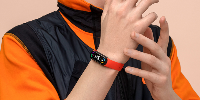 Mi Band 6 t&iacute;ch hợp t&iacute;nh năng đo nồng độ oxy trong m&aacute;u