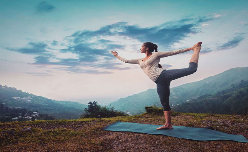 Yoga cải thiện sức khỏe tim mạch đáng kể