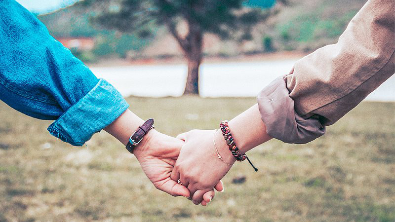 Trong tình yêu, Song Ngư rất dễ yêu và cũng dễ ghét