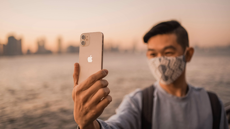 Người khác không thể mở khóa iPhone của bạn khi đeo khẩu trang được nhé