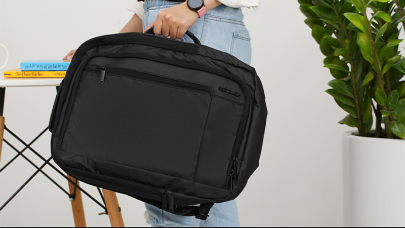 Balo Laptop 15.6 inch k&egrave;m cổng USB Arctic Hunter 1500362