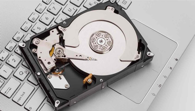 Nguyên nhân dẫn đến laptop bị tối, mờ có thể do phần cứng laptop bị lỗi