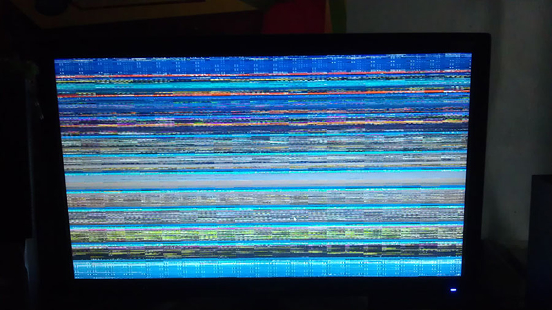 Hình ảnh nền màn hình vỡ đẹp cho điện thoại máy tính troll hài hước