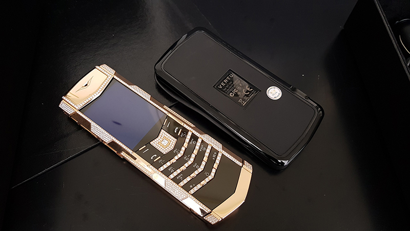 Vertu Signature S Full Gold Diamond 