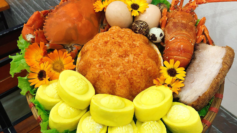 Bạn có thể cúng Thần Tài mâm cỗ món chay hoặc món mặn đều được