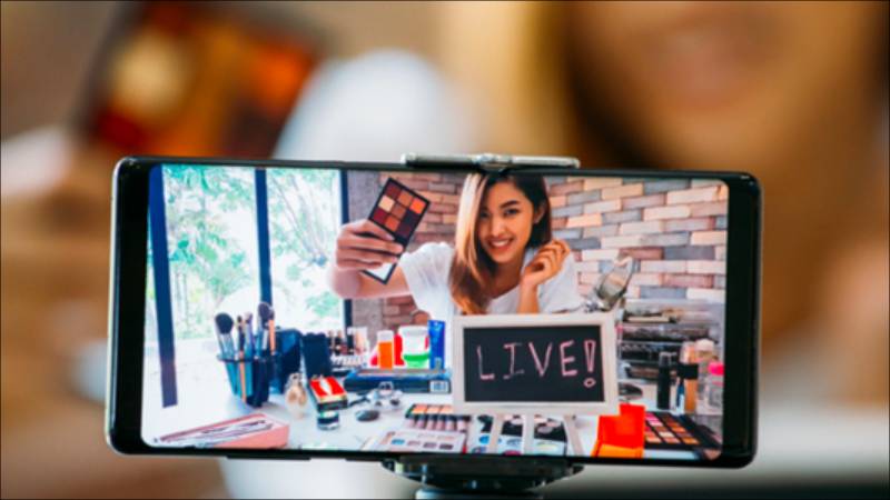 Ánh chụp bằng camera sau thường có sự khác biệt với camera trước