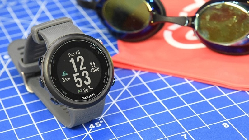 Garmin Swin 2 l&agrave; thiết kế đồng hồ d&ugrave;ng cho bơi lội