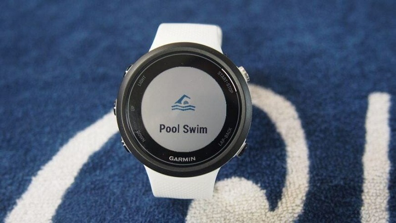 Đồng hồ Garmin thiết kế gọn nhẹ