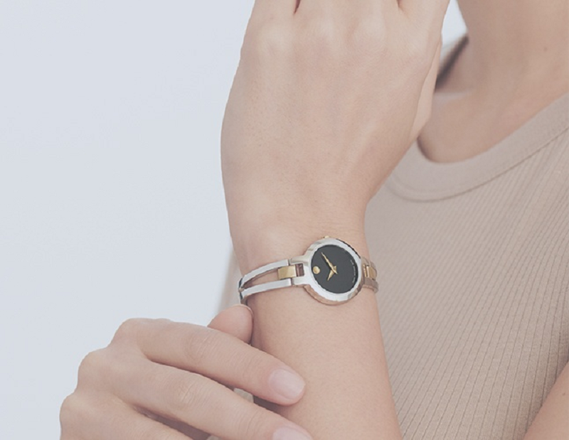 Đồng hồ Movado c&oacute; thiết kế trẻ trung