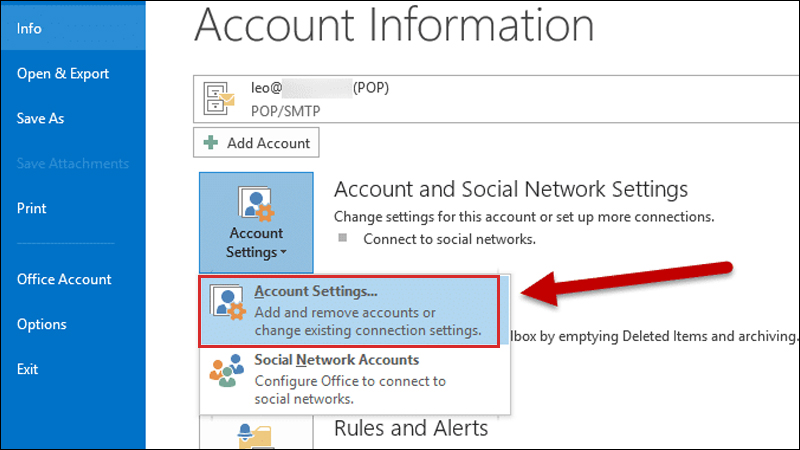 Đăng nhập trên Outlook và nhấn vào File, chọn Account Settings