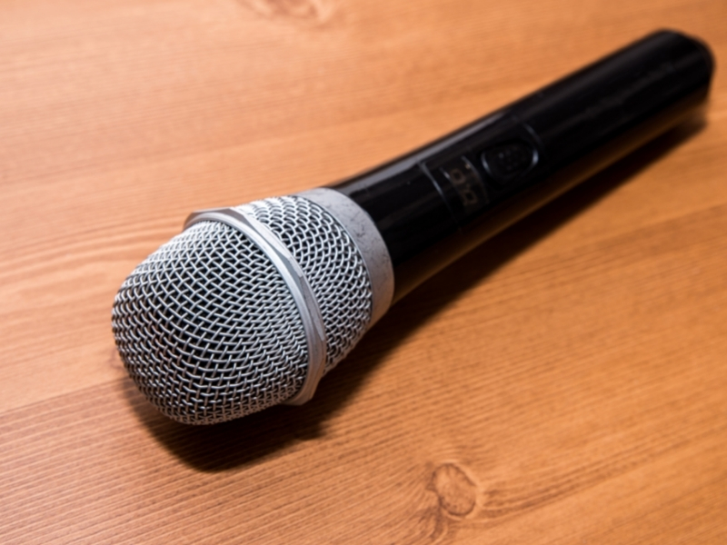 Khắc phục lỗi micro bị r&egrave;