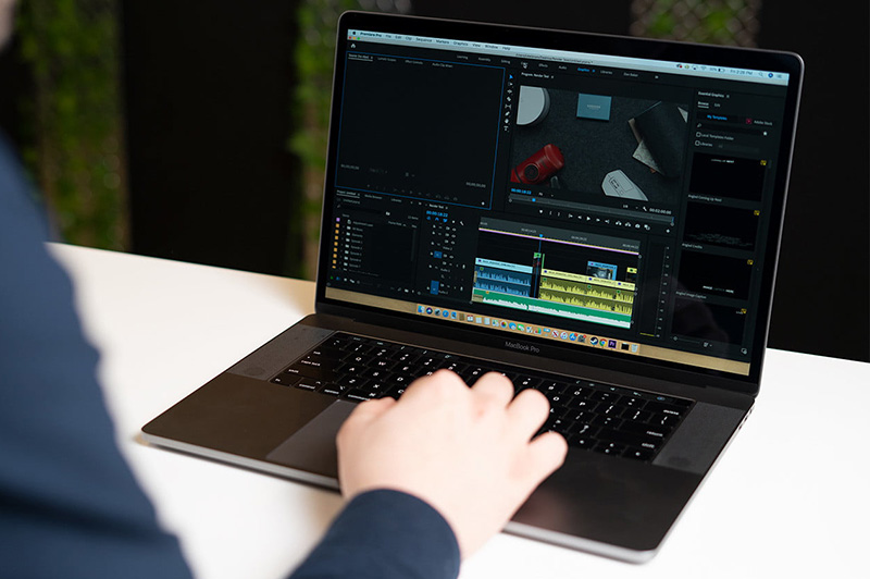 MacBook Pro có thể dựng được video chất lượng cao