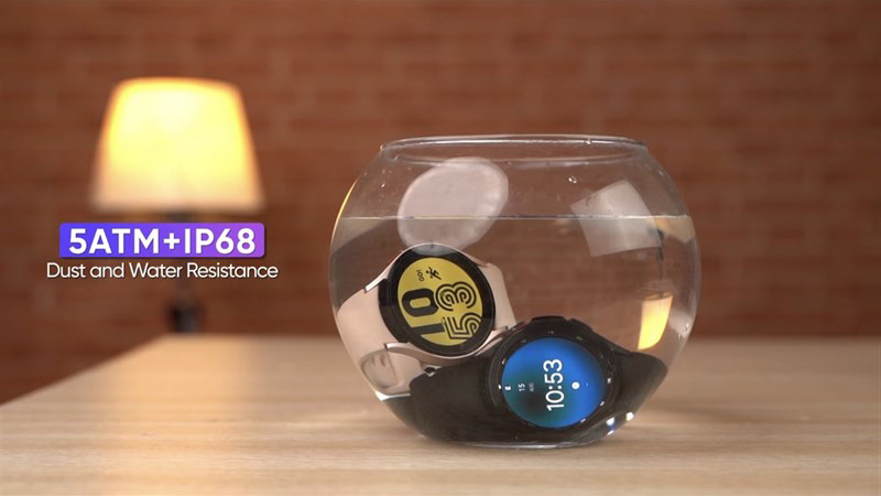 Kh&aacute;ng nước v&agrave; kh&aacute;ng bụi IP68 của d&ograve;ng Galaxy Watch4