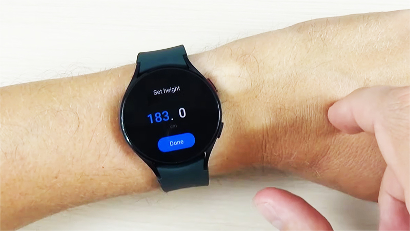 Nhập th&ocirc;ng tin về cơ thể rồi chọn Done