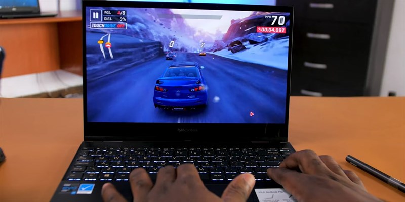Asus ZenBook Flip S UX371 thoải mái chơi game hình ảnh sắc nét