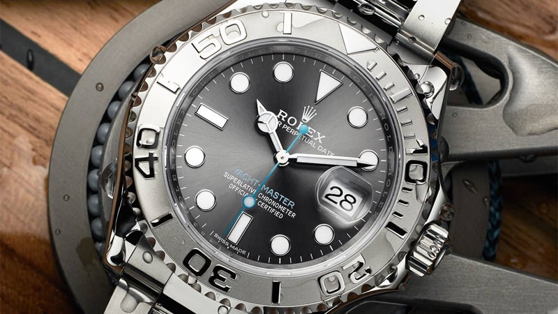 Phân biệt đồng hồ Rolex bằng cách xem các chi tiết đồng hồ