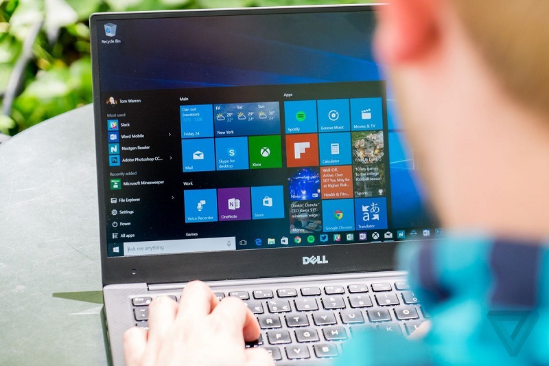 Laptop sử dụng hệ điều hành Windows 10