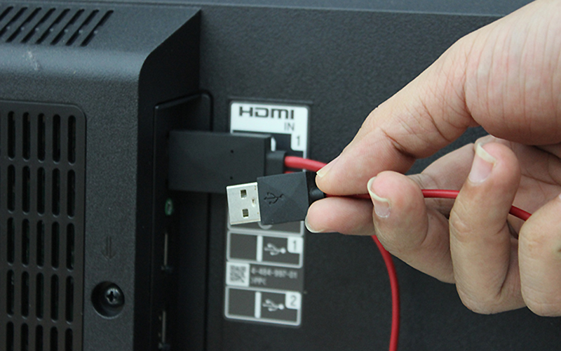 Bạn có thể sử dụng các kết nối khác như dây cáp MHL truyền thống