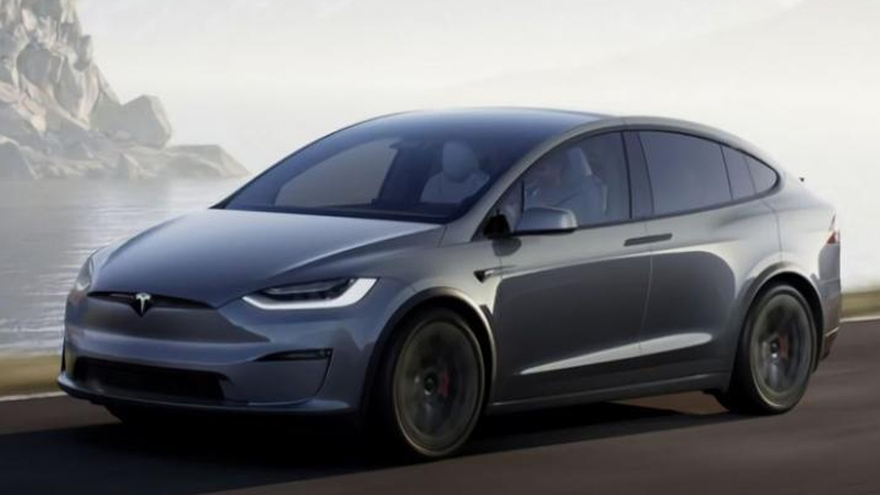 Tesla Model X Plaid mang đậm thiết kế tương lai