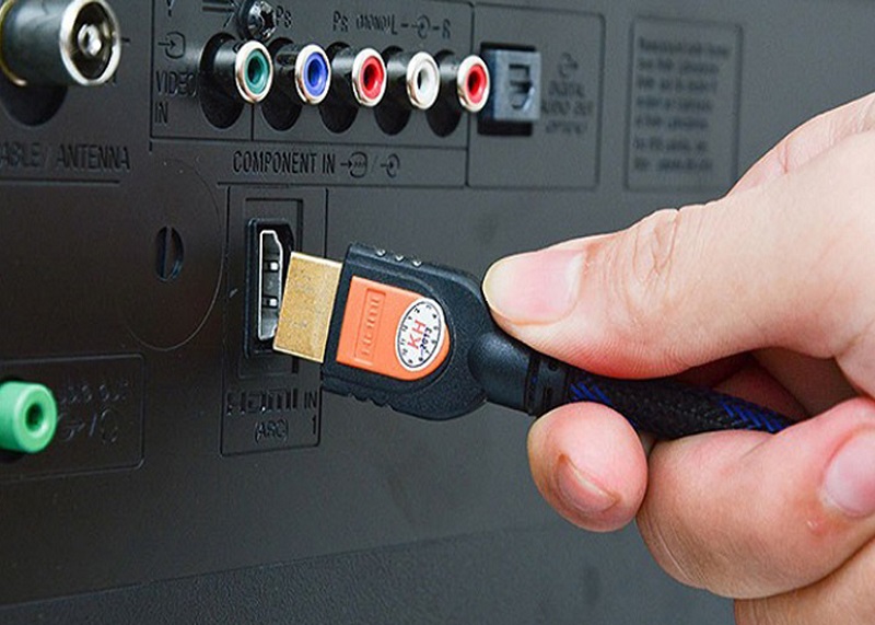 Подключить смартфон к телевизору через hdmi кабель. Где сигнальный кабель у телевизора. 4к телевизор отдает красным цветом по HDMI.