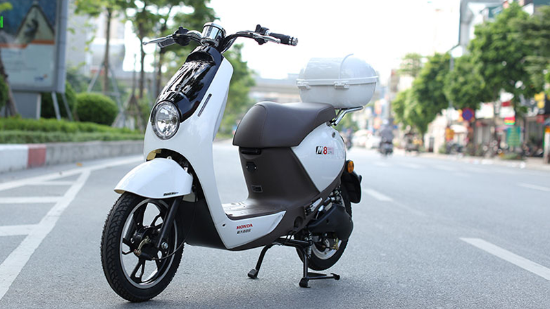 Sở hữu nhiều ưu điểm, xe đạp điện Honda có giá khá cao, từ 15-20 triệu đồng/chiếc