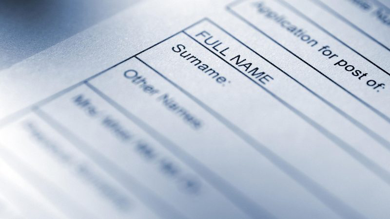 Cách điền Surname trong form