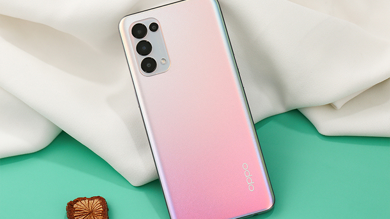 Thiết kế của OPPO Reno5 5G