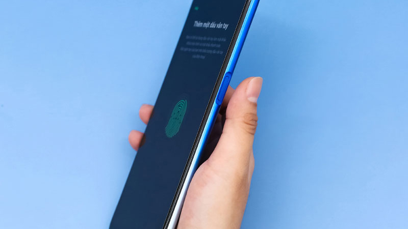 Mở khóa vân tay cạnh viền của OPPO A54