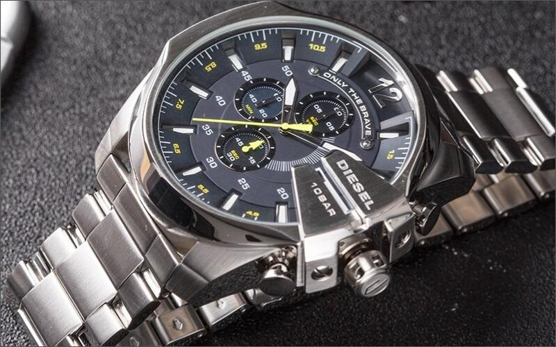 Đồng hồ Diesel nam dây da Diesel DZ7334 Little Daddy 3 Bar 51mm mặt đỏ -  DWatch
