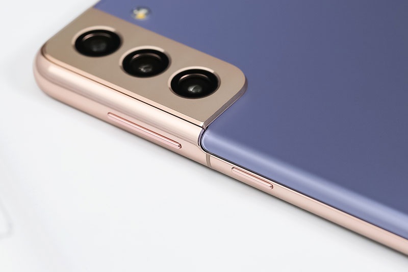 Sở hữu thiết kế mới lạ chưa từng có trên các smartphone trước đây