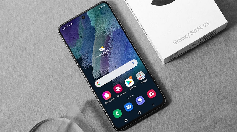 Galaxy S21 là chiếc điện thoại kháng nước, bụi đạt chuẩn IP68