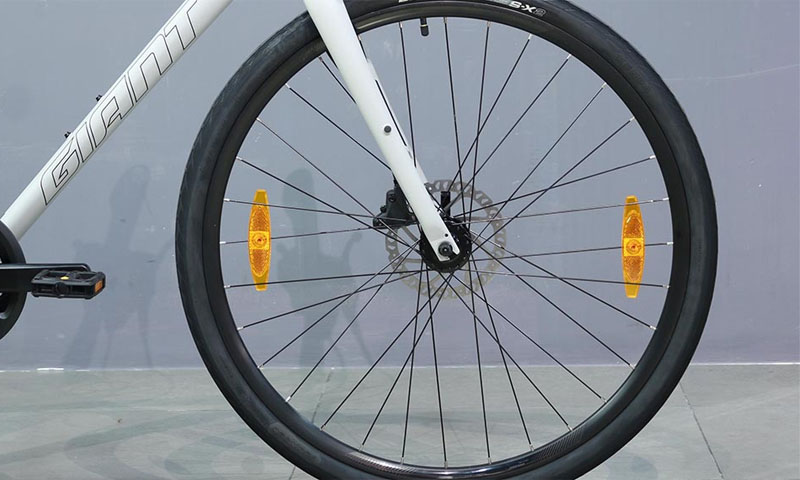 B&aacute;nh xe sở hữu c&ocirc;ng nghệ Giant CrossCut