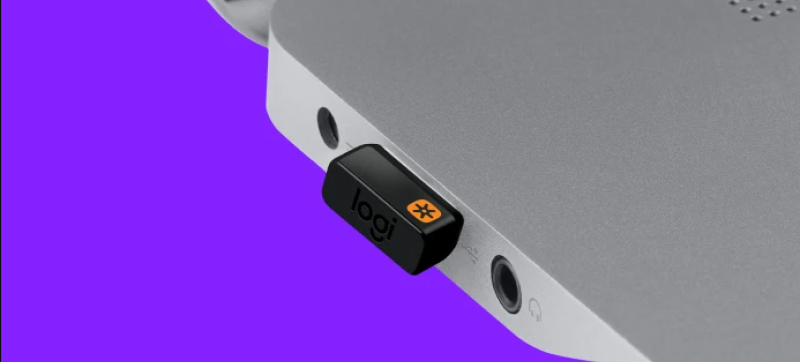 Bộ thu không dây Nano hạn chế được kích thước nhô ra khỏi mặt bên của cổng USB của laptop