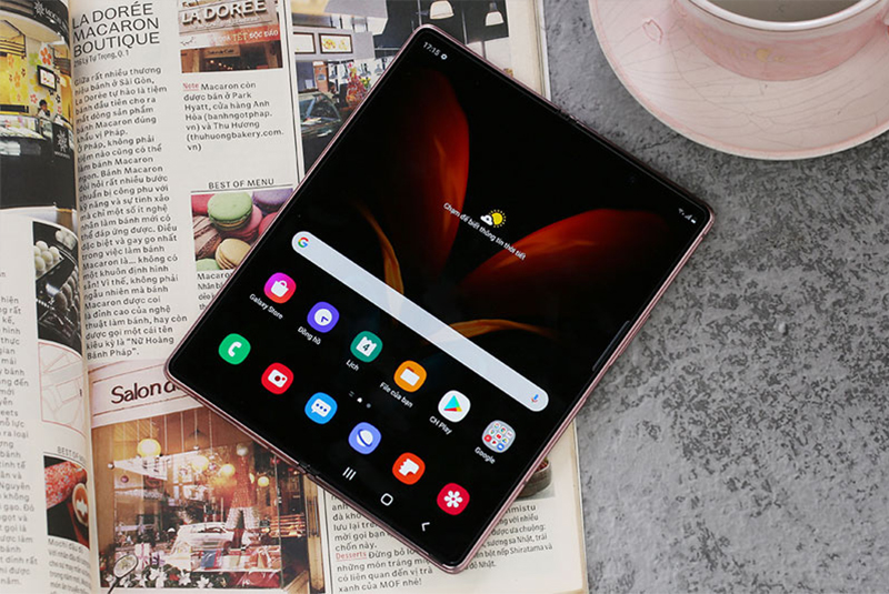 Samsung Galaxy Z Fold 2 sử dụng tấm nền Super AMOLED 6.23 inch