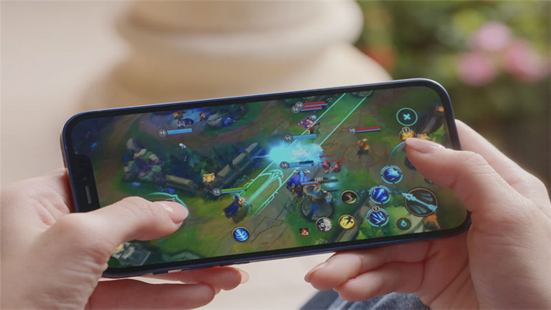 iPhone 12 chơi game trơn tru, tốc độ load nhanh với độ trễ gần như bằng không