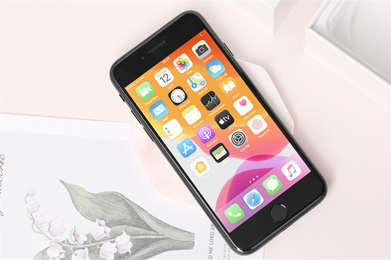 Phần cứng bên trong iPhone SE 2020 cực kỳ mạnh mẽ với chip A13 Bionic
