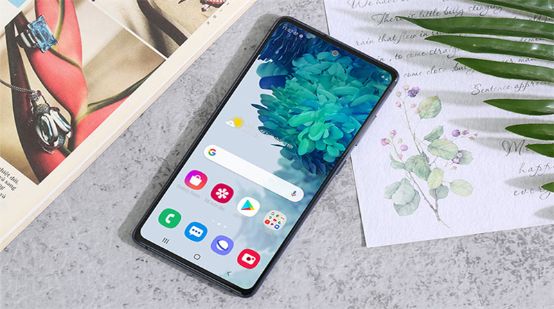 Samsung đã trang bị cho máy con Snapdragon 865 8 nhân mạnh mẽ