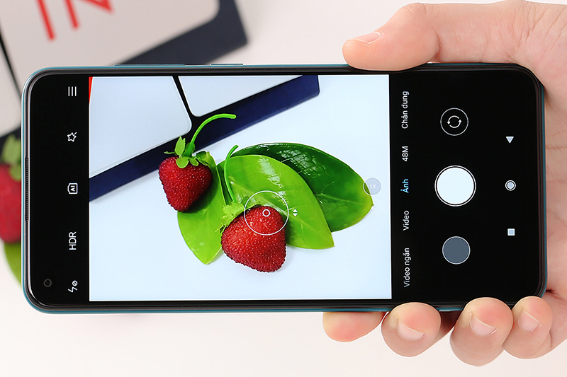 Camera có độ phân giải cao chụp ảnh sắc nét mịn màng